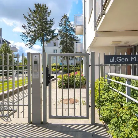 Spacious Family Near The Forest By Renters Apartament *